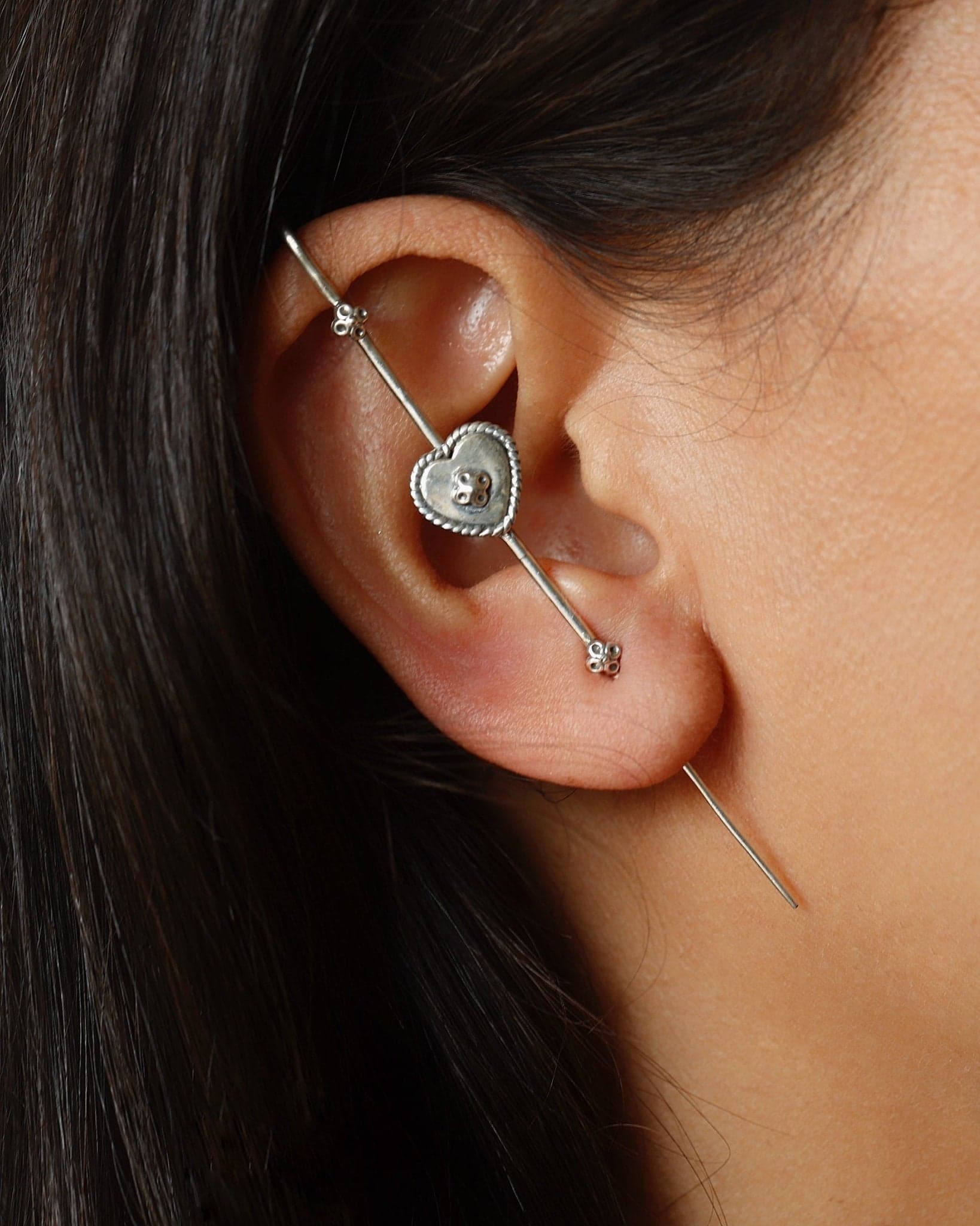 Dilbar Heart Ear Cuff