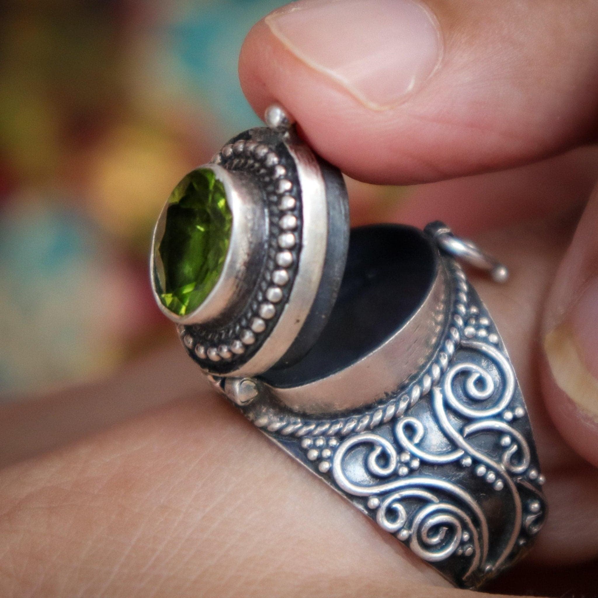 Unisex Green Box Perfume/ Poison Ring