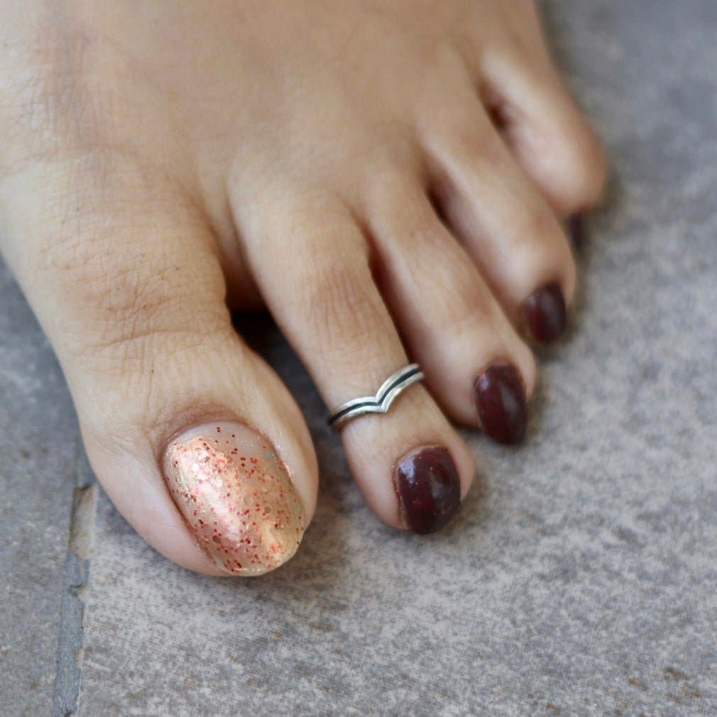 Stacked Chevron Toe-Rings (Pair)