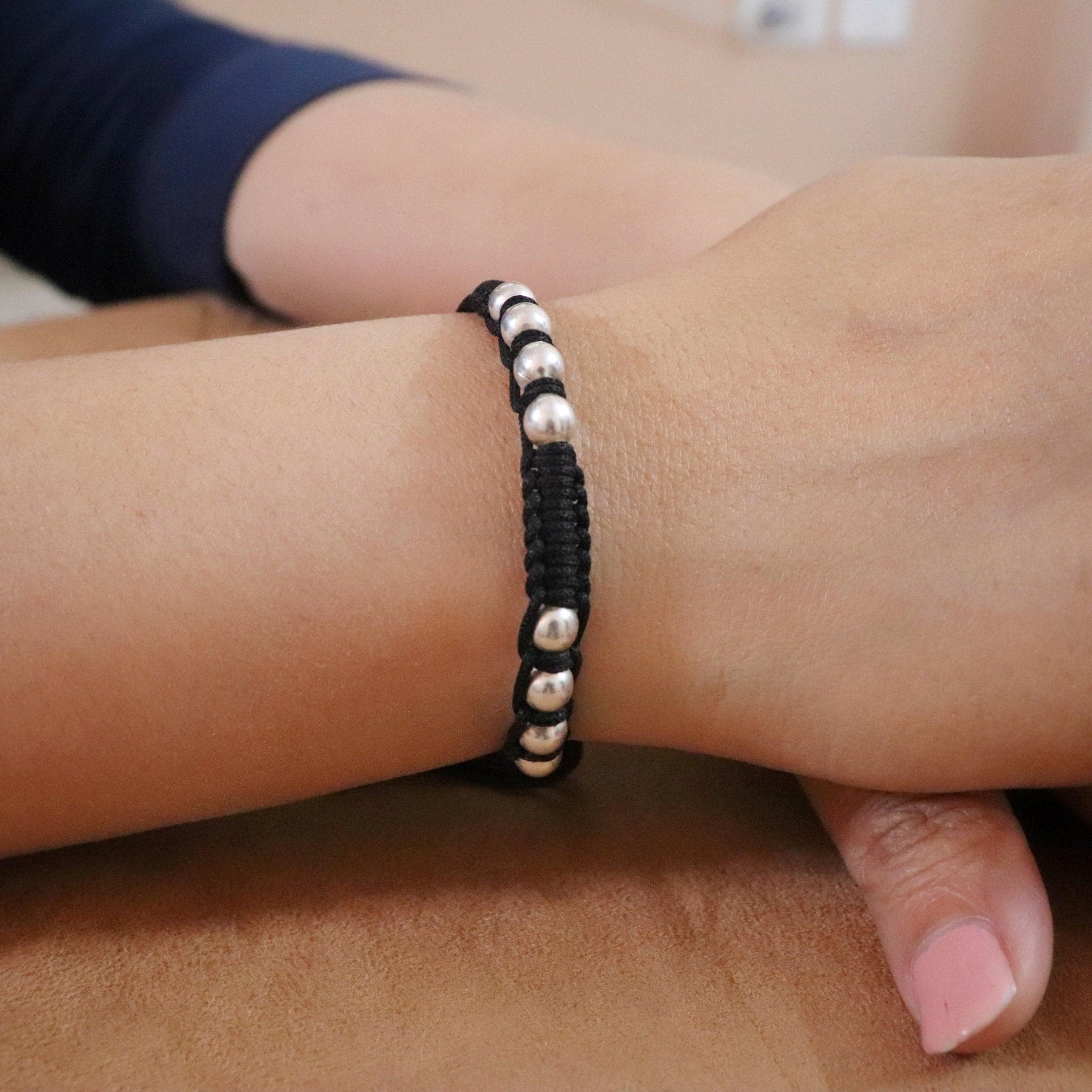 Unisex silver ball Thread Bracelet