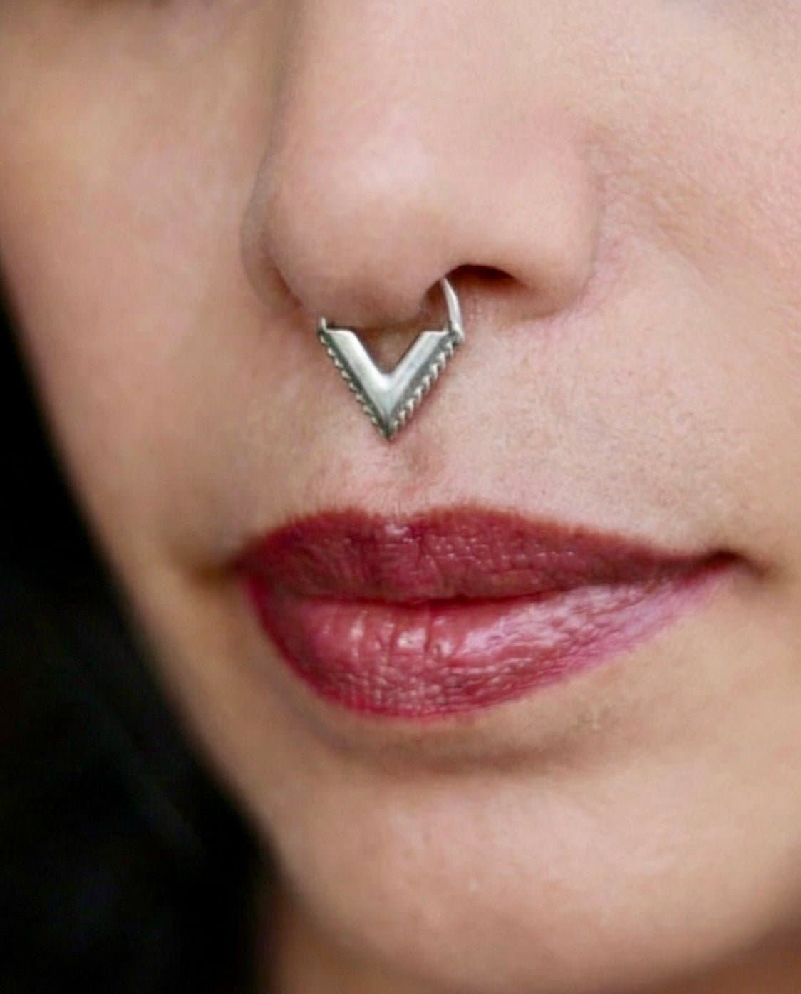 Vira V-Point Septum Ring