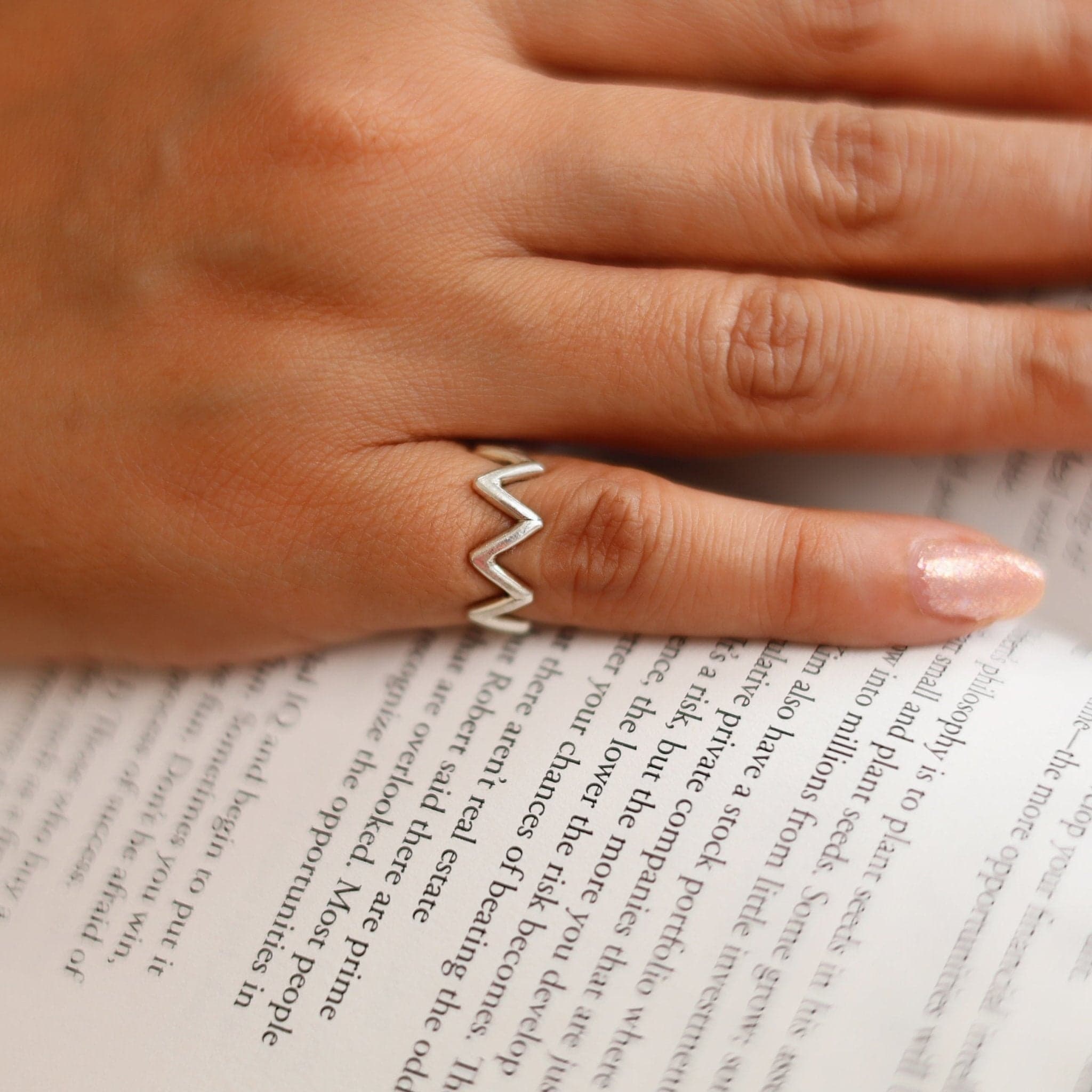 Zig-Zag Pinki Finger Ring