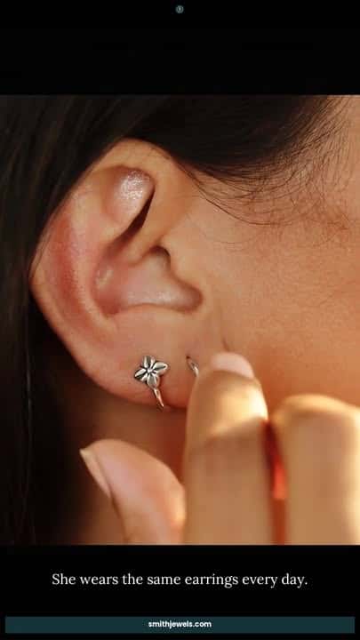 Blossom Hug Earrings