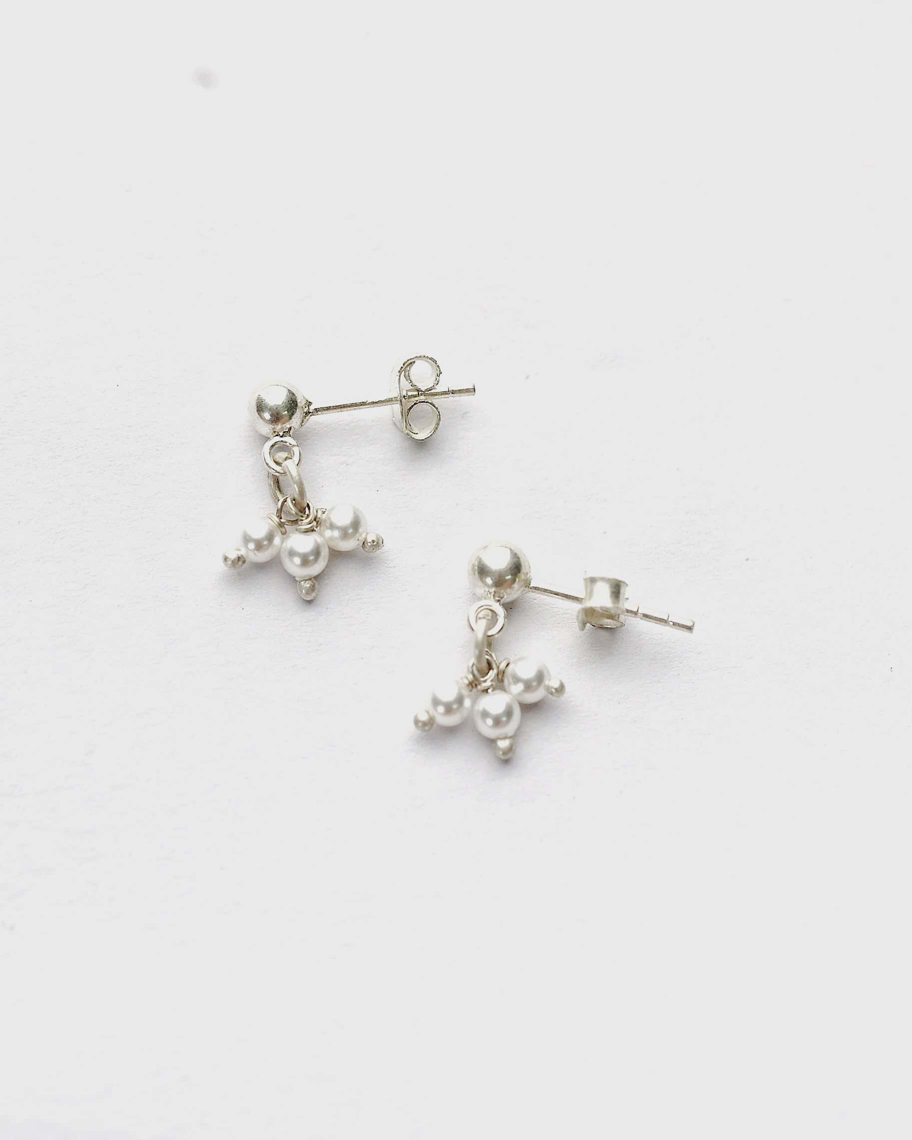 Cluster Pearl Stud Earrings