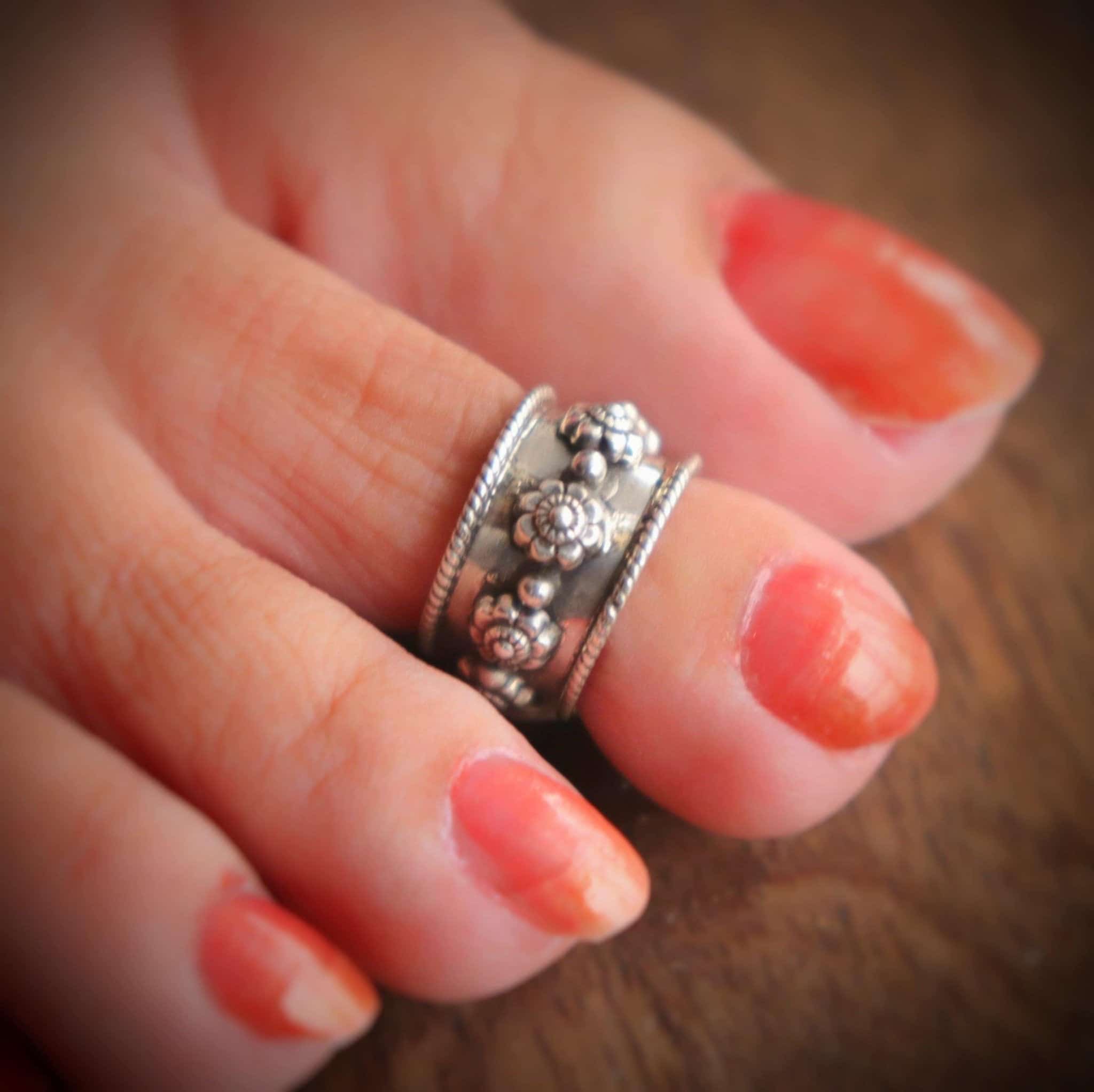 Flowers band Toe-Rings (Pair)