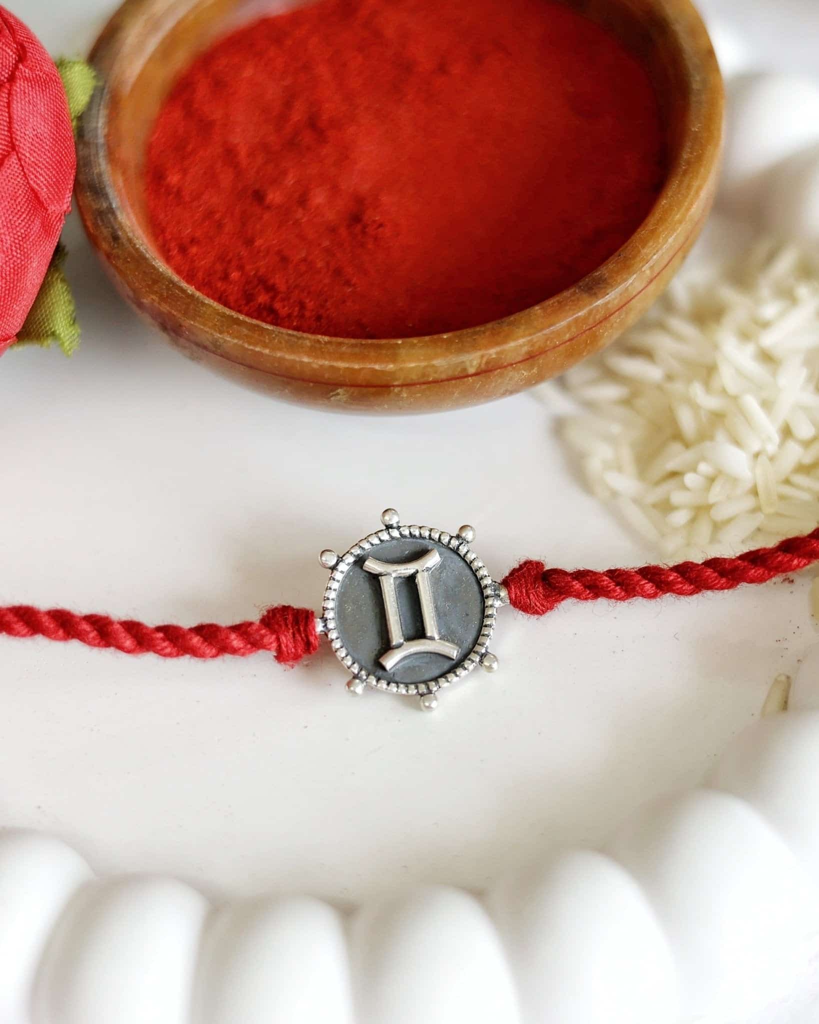 Gemini Expressive Soul Rakhi