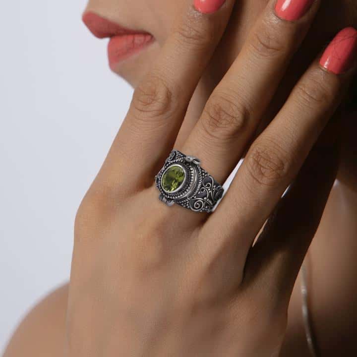 Unisex Green Box Perfume/ Poison Ring