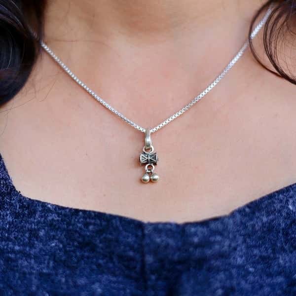 Little Damru Pendant Rakhi