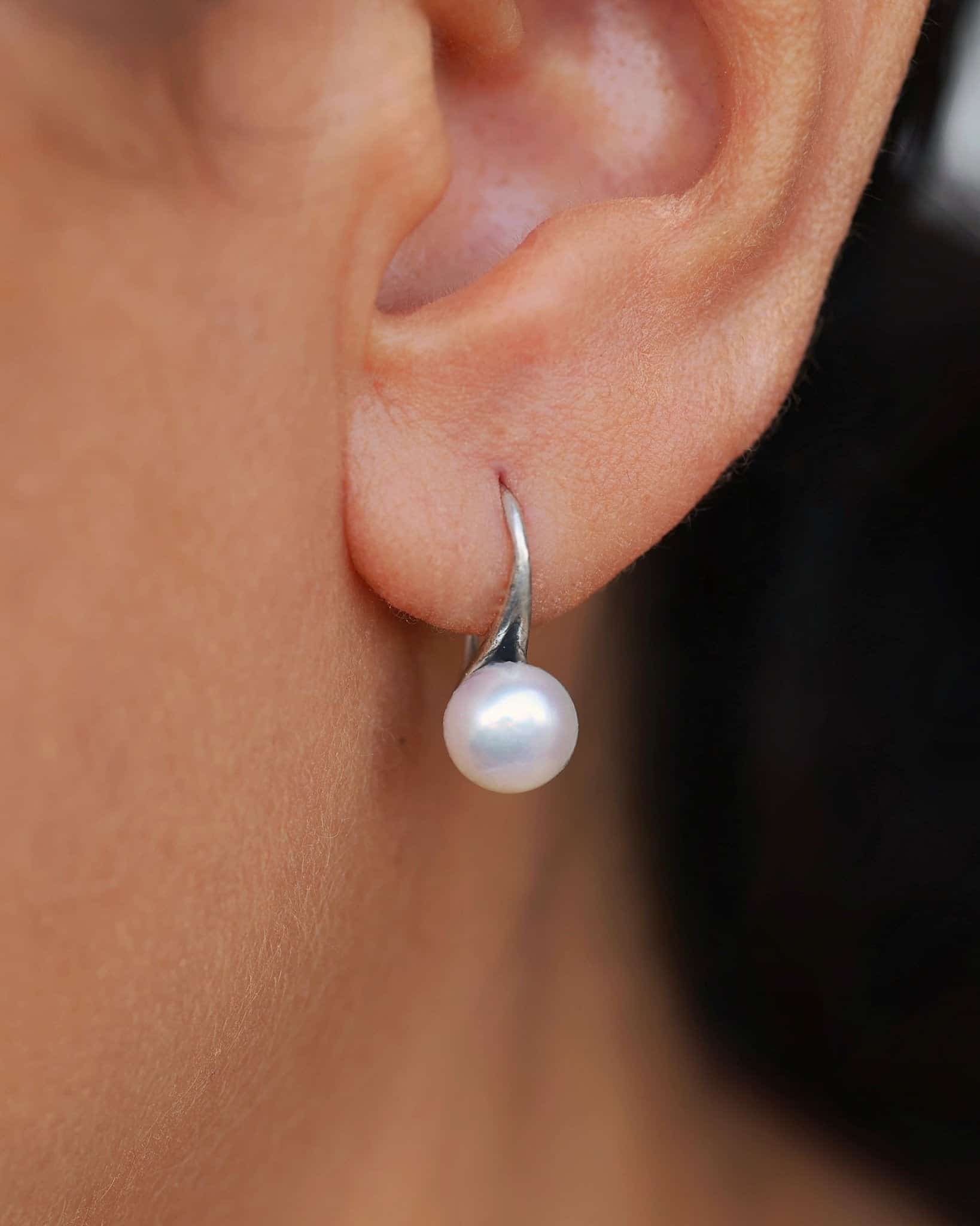 Minimalist Pearl Drop Earrings