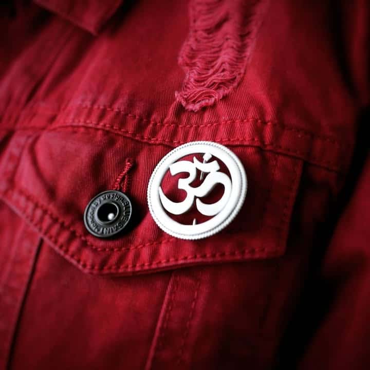 Om Rakhi cum Brooch