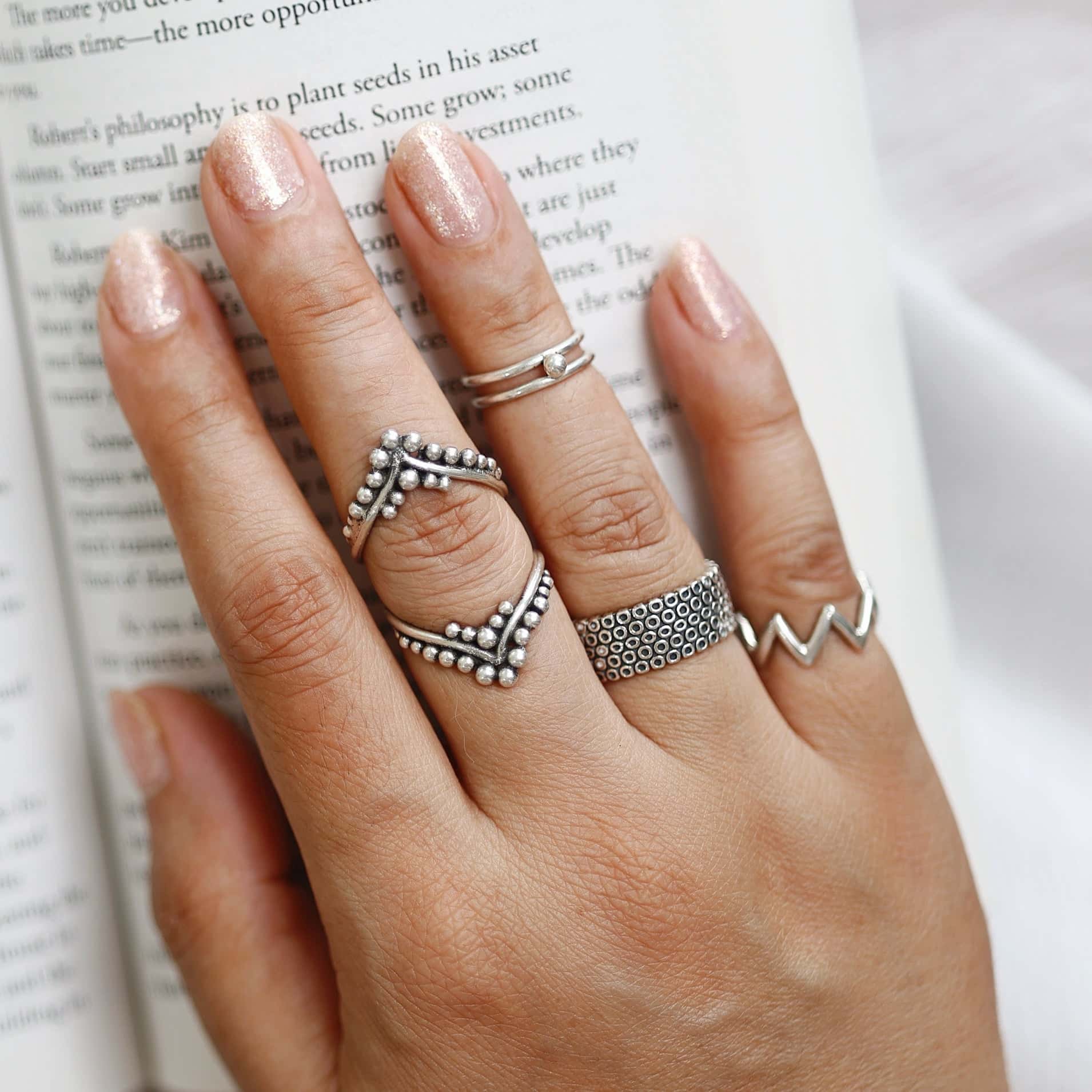 Ornate Rava Knuckle Ring