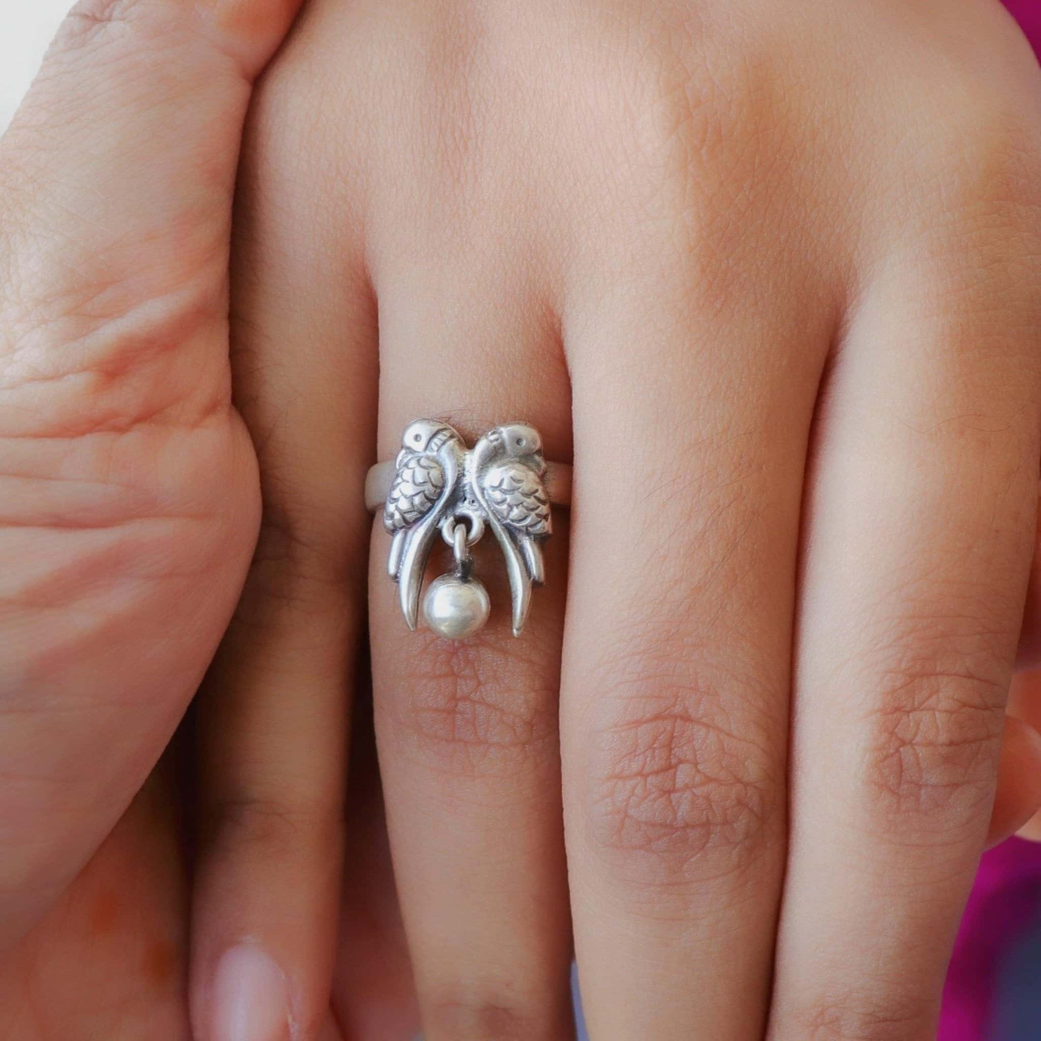 Tota Maina Ring