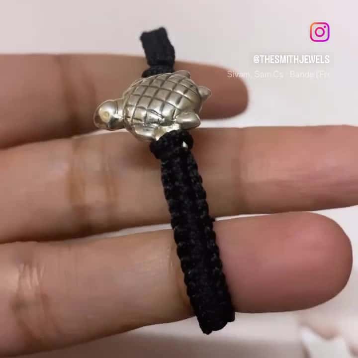 Turtle Nazarbattu Bracelet (Black/Red)