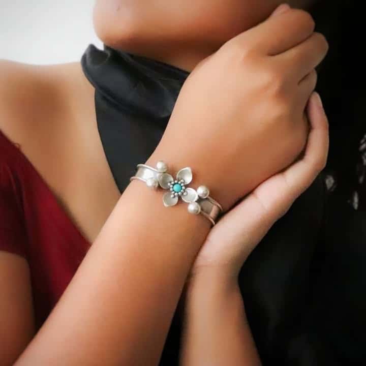 Unisex silver ball Thread Bracelet